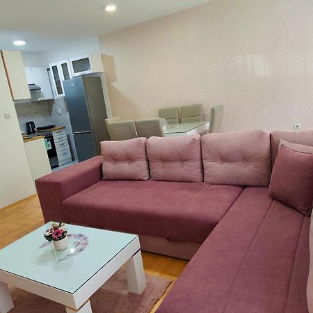 Apartman Lara ปิโรต์ ภายนอก รูปภาพ