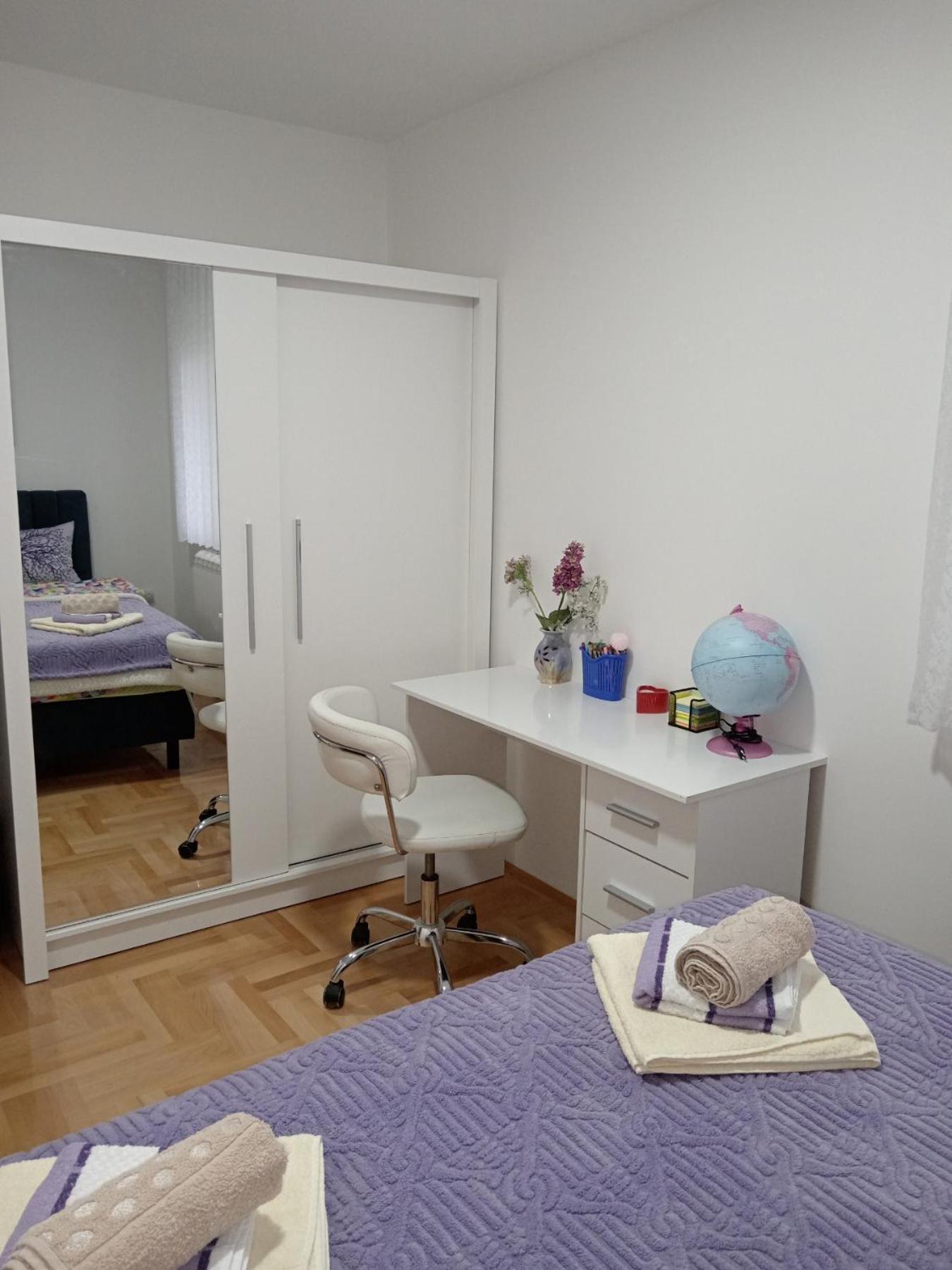 Apartman Lara ปิโรต์ ภายนอก รูปภาพ