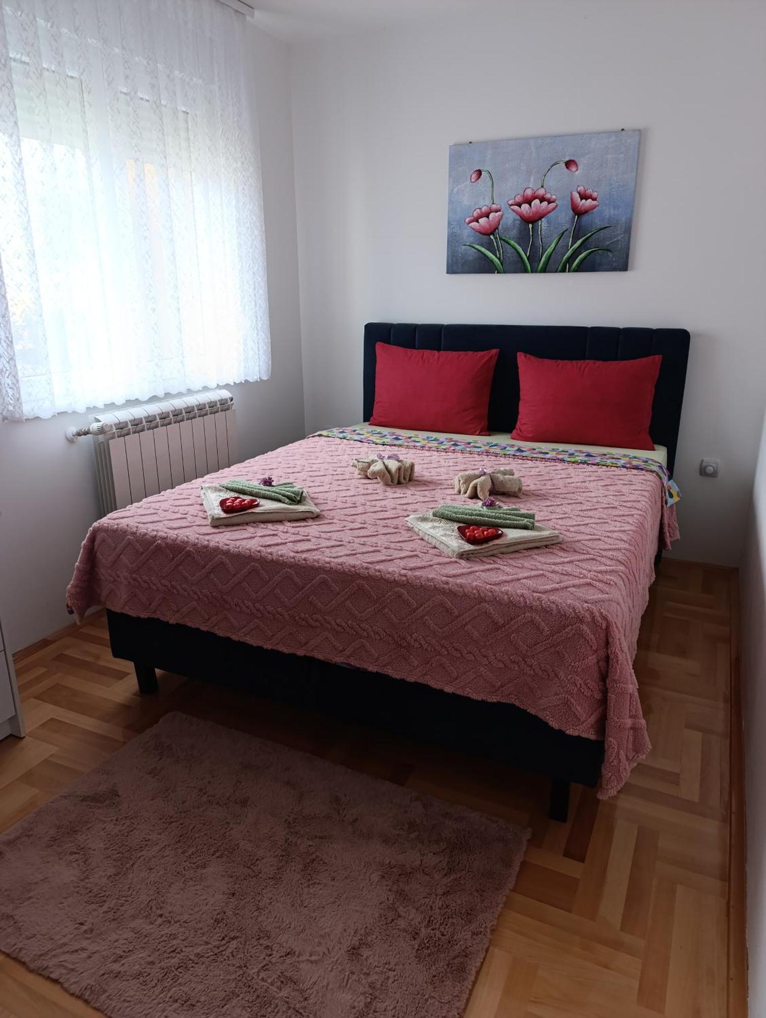 Apartman Lara ปิโรต์ ภายนอก รูปภาพ