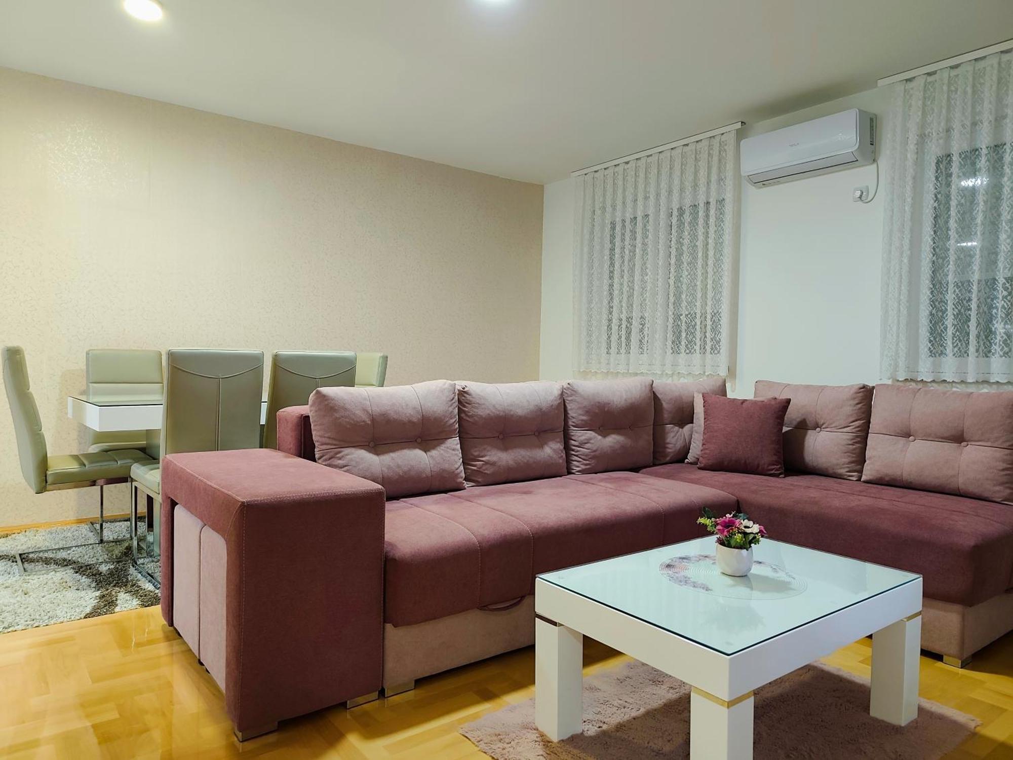 Apartman Lara ปิโรต์ ภายนอก รูปภาพ